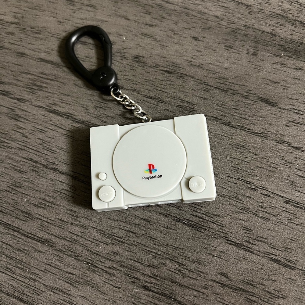 Various Sony Keychains - Picture 3 of 3